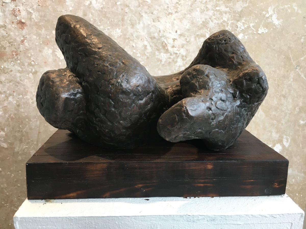 Poul Jepsen. Stående figur. Bronze. 20 x 10 x 37 (H)